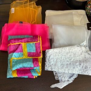 VINTAGE SET OF 7 women’s full size tie your hair back scarfs. Four white three c